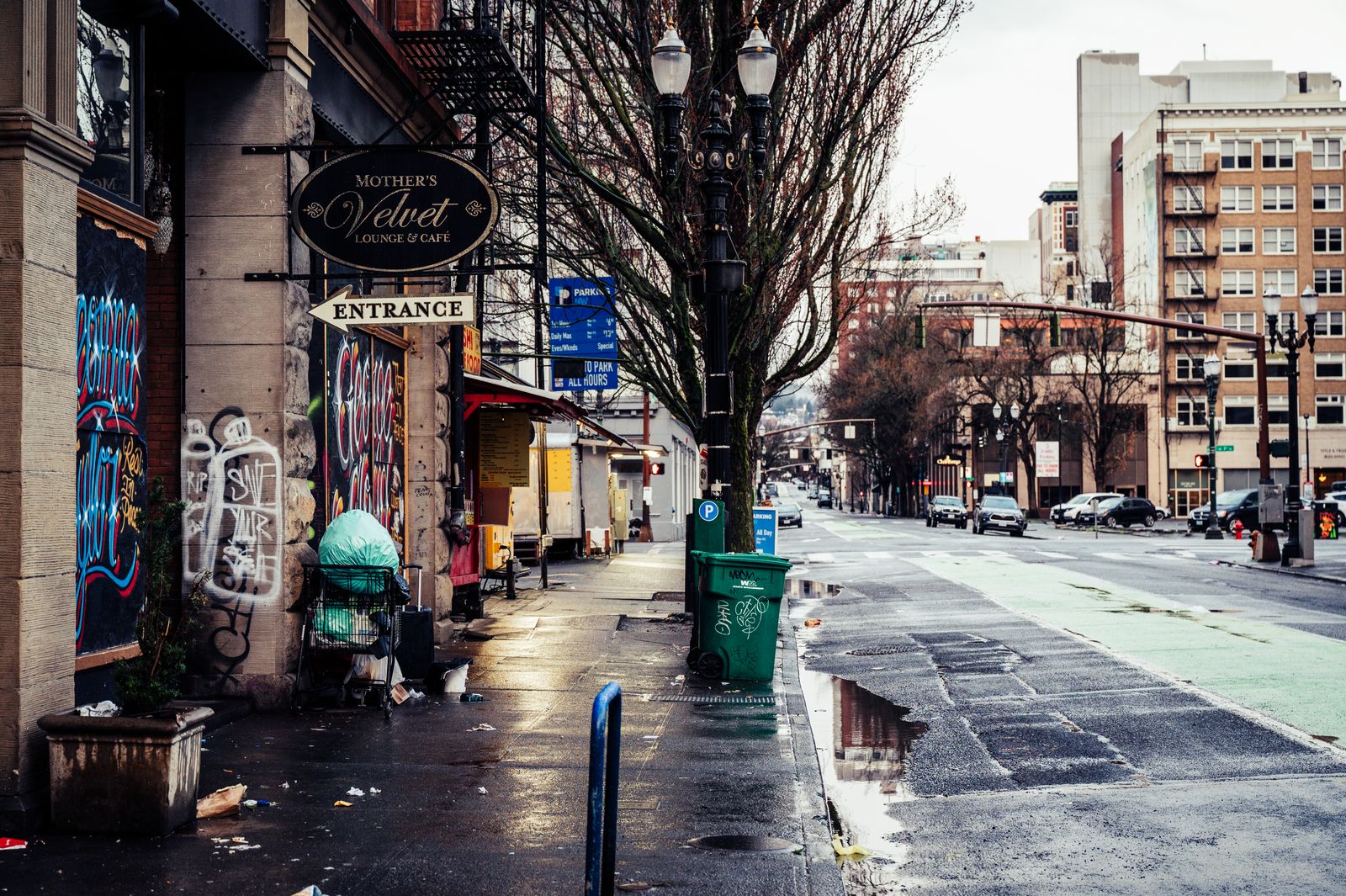 A street scene in Portland, near Hawthorne